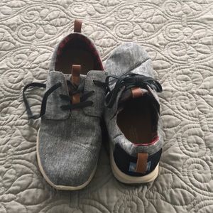 Toms shoes